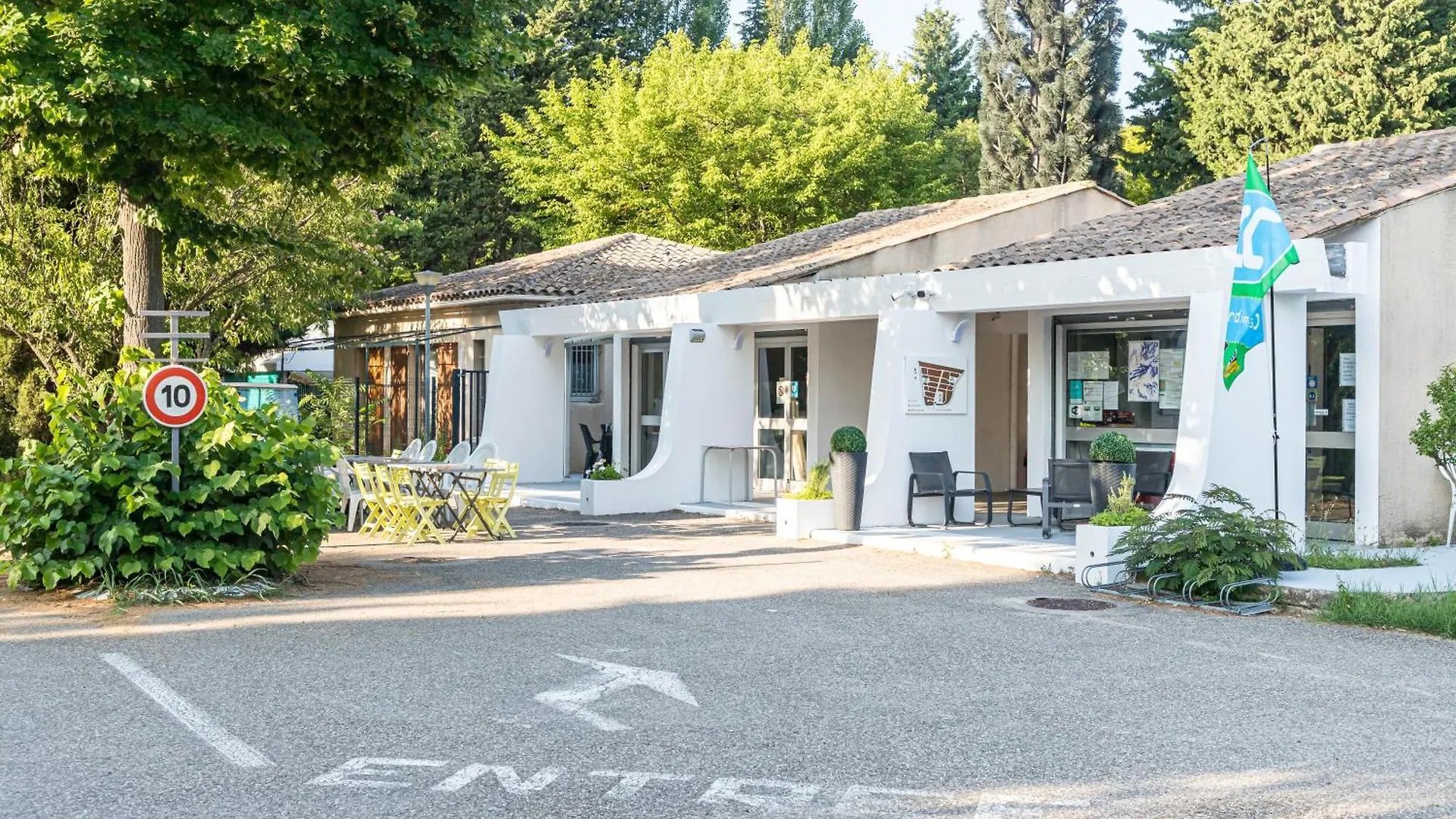 Camping Les Avignon - La Laune Villeneuve-lès-Avignon