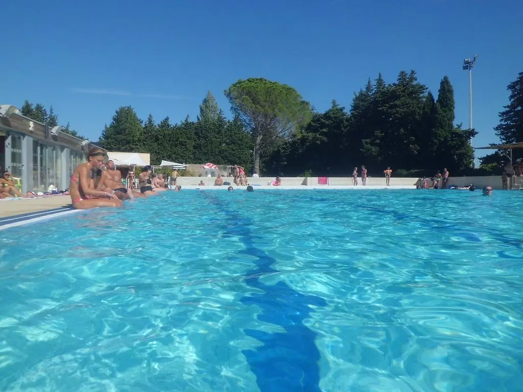 Camping Les Avignon - La Laune Villeneuve-lès-Avignon 3*,